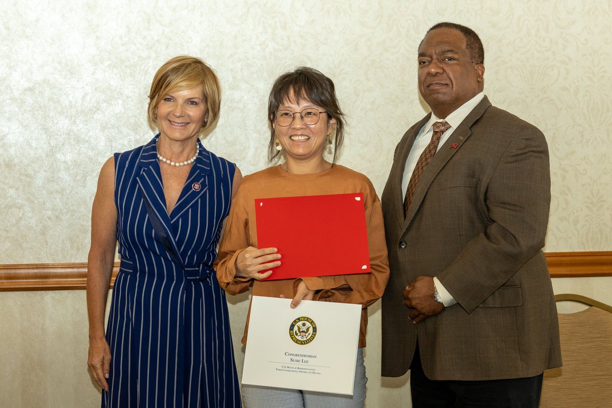 lee_henna's tweet photo. From 2022 Women's Council Celebrating Our Successes Ceremony (May 4, 2022), celebrating my Tenure with @unlv_president &amp; @RepSusieLee https://t.co/ThfrIs6ewU