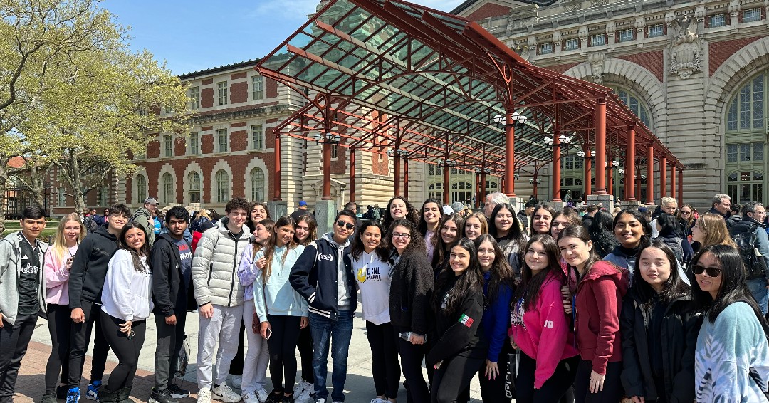 StFrancisPrep1's tweet photo. Continuing a World Language tradition for over 20 years, Mrs. Ruggieri took her AP/Honors students to Ellis Island earlier this week! https://t.co/LXj9pYSevD