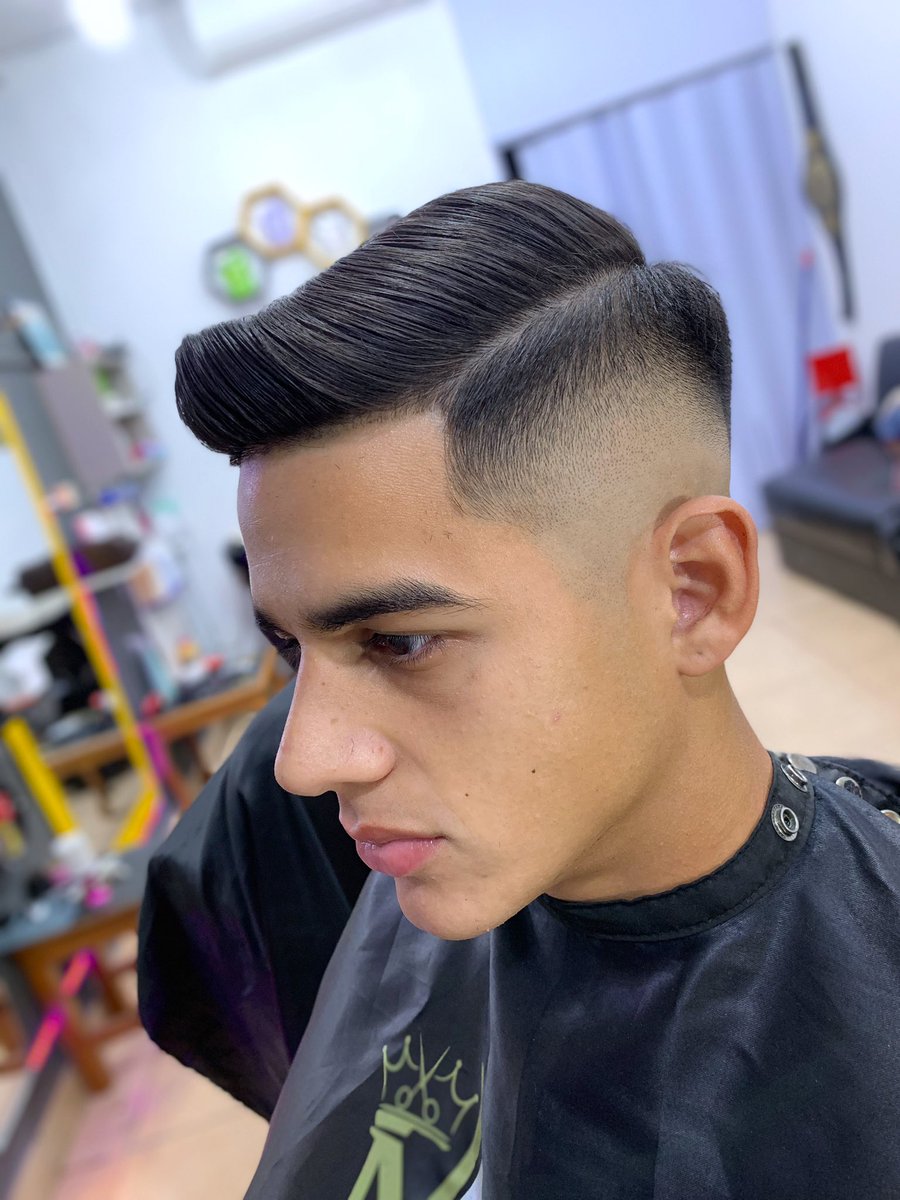 nellsonescobar_'s tweet photo. 𝐄𝐧𝐜𝐮𝐞𝐧𝐭𝐫𝐚 𝐥𝐨 𝐪𝐮𝐞 𝐩𝐫𝐨𝐯𝐨𝐜𝐚 𝐭𝐮 𝐩𝐚𝐬𝐢𝐨́𝐧. 𝐀𝐥𝐠𝐨 𝐪𝐮𝐞 𝐯𝐚 𝐚 𝐩𝐫𝐞𝐧𝐝𝐞𝐫 𝐟𝐮𝐞𝐠𝐨🔥𝐞𝐧 𝐞𝐥 𝐚𝐥𝐦𝐚 𝐲 𝐥𝐨𝐬 𝐨𝐣𝐨𝐬 #fashion #futbol #cortesmodernos https://t.co/58Gkbli8ZV