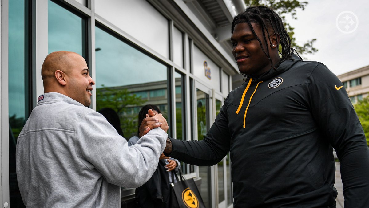 steelers's tweet photo. Welcome home, @millionairemov3! https://t.co/2LjB7hc38F