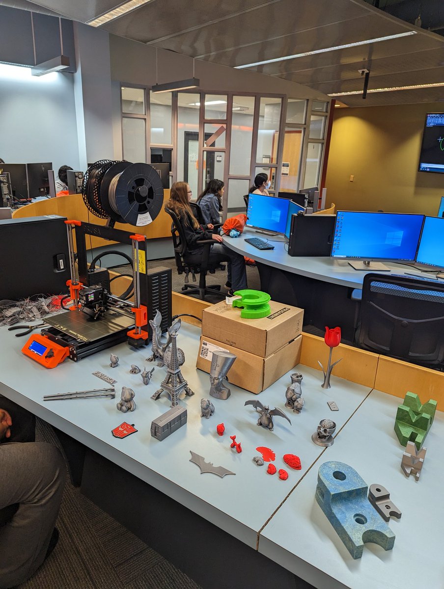 Molly Hamilton tweet media