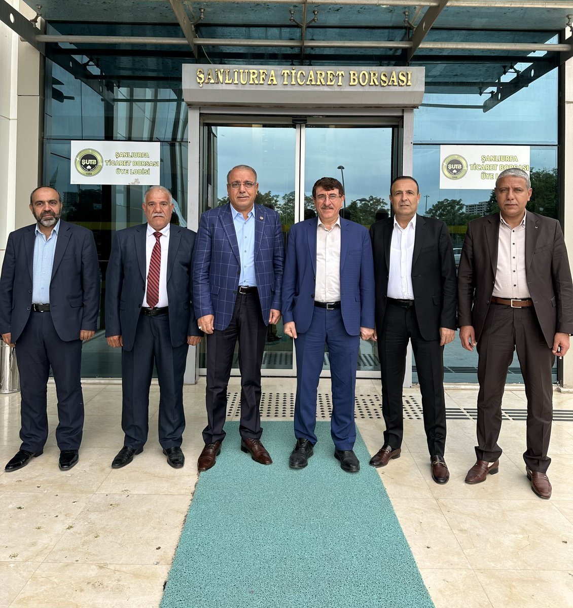 isakizildemir's tweet photo. TC Ombusman’ı (Kamu denetçisi) ve 21-22-23-24 Şanlıurfa Milletvekilimiz Değerli dostum Sn.Yahya AKMAN Ziyaretimizde bulundu.
Nazik ziyaretindende ötürü kendilerine teşekkür ediyorum.
@yahya_akman https://t.co/uyqCzecmoE