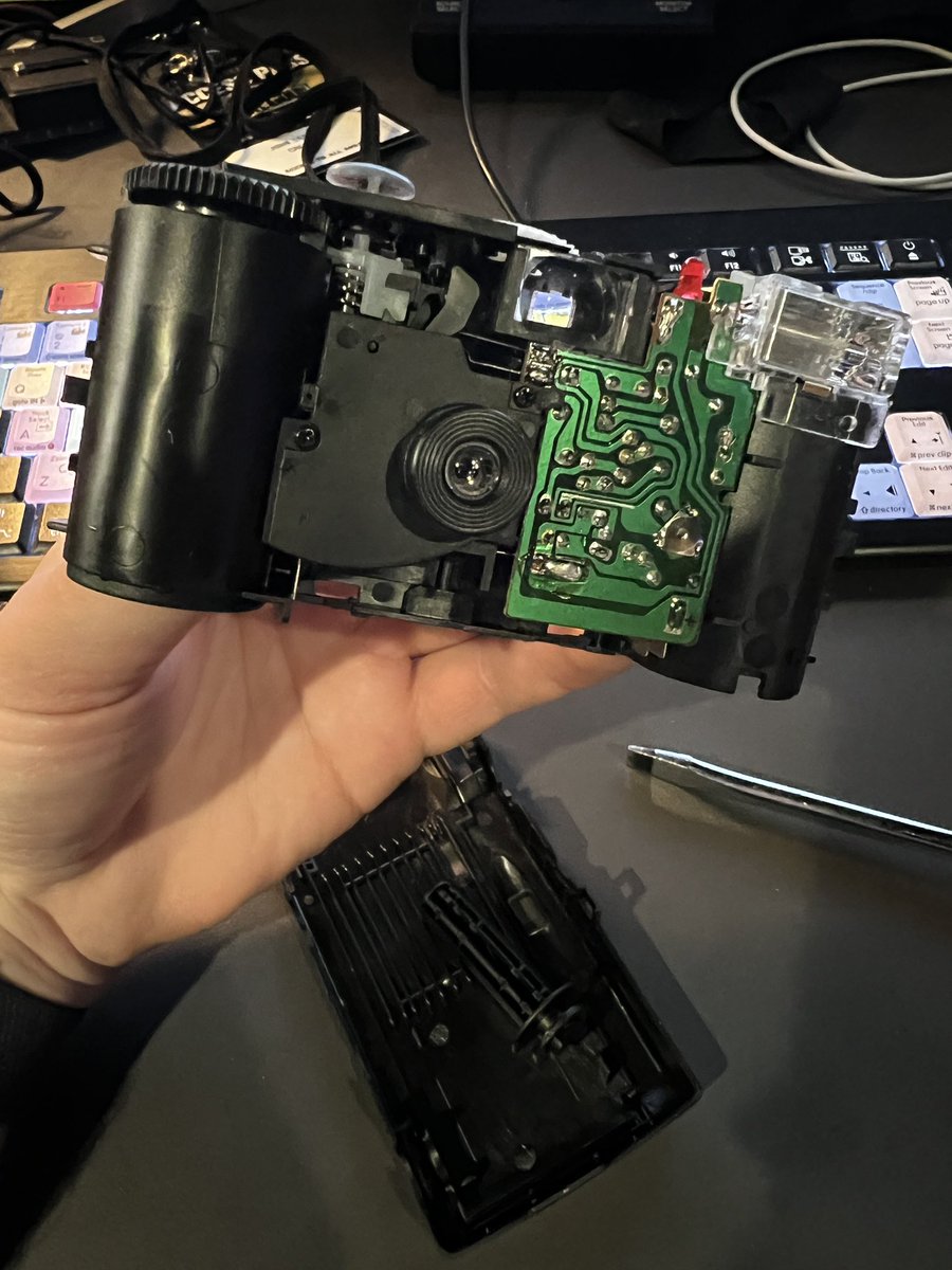 John Snelson on Twitter "I tried the disposable camera lens hack. Pretty shweet!"