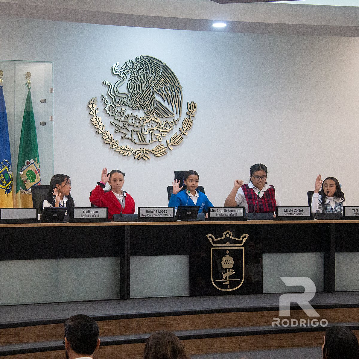 escotomr's tweet photo. Las niñas y los niños son el presente y futuro de nuestro país. Tuve la oportunidad de conocer a una pequeña con grandes sueños, ella es Romina y es la actual sindico en el Cabildo Infantil. 
Como servidores públicos tenemos la responsabilidad de trabajar por  las familias. https://t.co/Ki4SWX3kHA