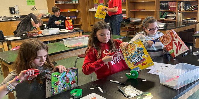 OSUengineering's tweet photo. #BuckeyeEngineer Mark Morscher is paying it forward by inspiring students in his local schools with #STEM projects. https://t.co/UsdCUXTsiO