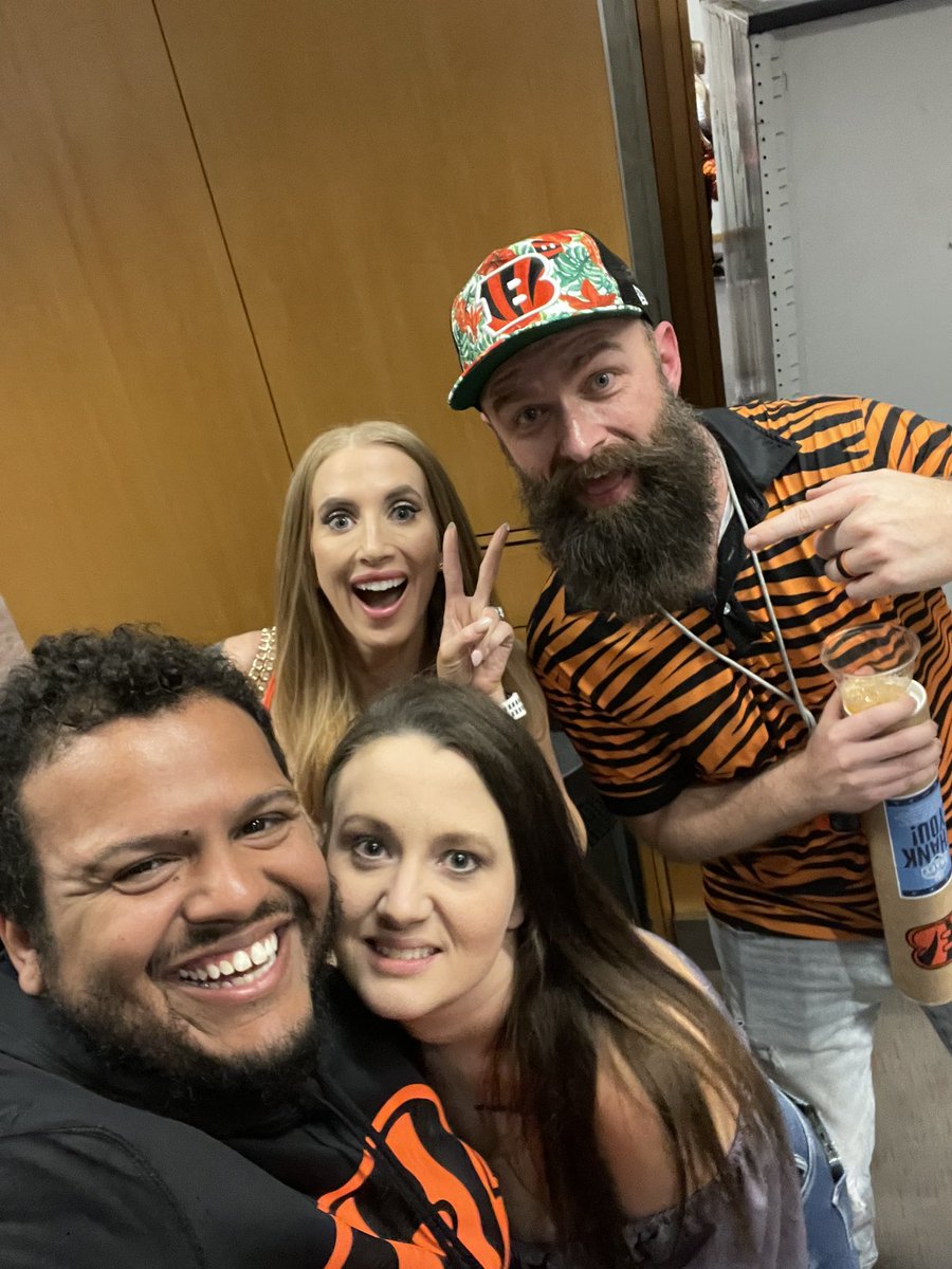 22Brock_69's tweet photo. Me and the wife with @BengalsCaptain and his wifey cool people for sure! We will hold down section 126 while yโall keep doing your thang on your end! ๐
#WhoDey #RuleTheDraft https://t.co/ucXrA80H87