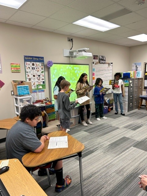 𝓜𝓻𝓼. 𝓐𝓻𝓪𝓾𝓳𝓸 🇻🇪🇺🇸 tweet media