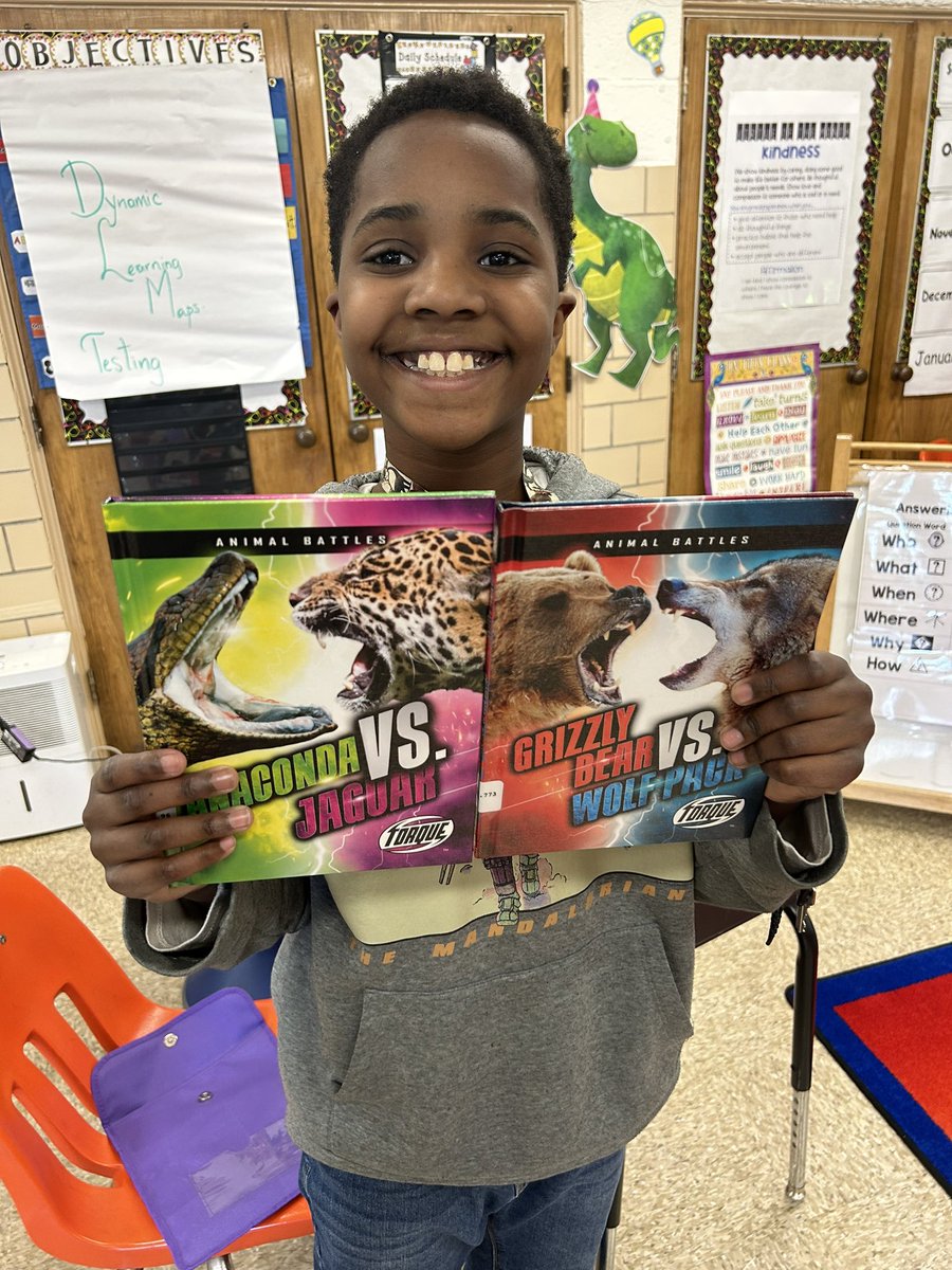 Ms_Bidgood's tweet photo. These learners were so excited for new books! 💙⭐️ #marsstar @MarsEstatesBCPS @kellyaoconnell https://t.co/iNIUOu2XFd
