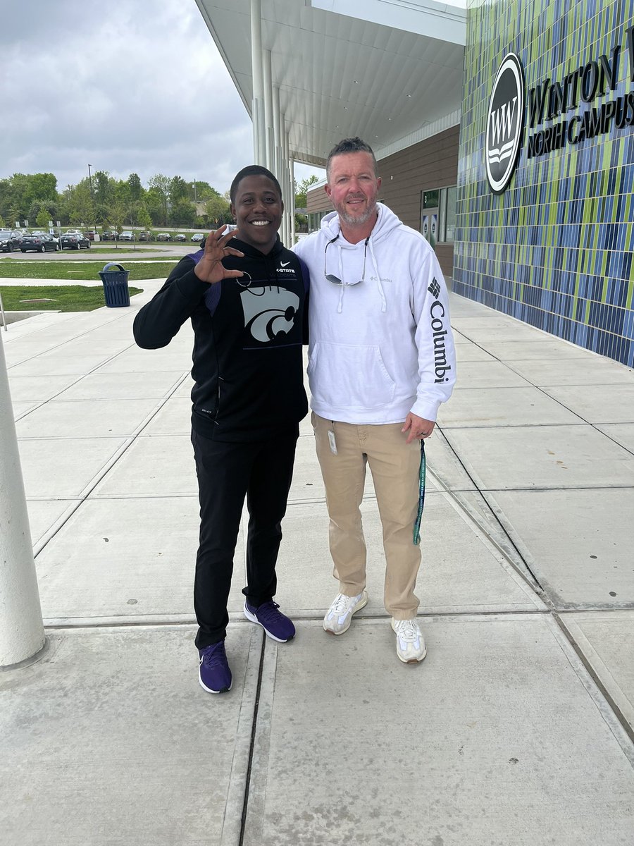 CoachChadMurphy's tweet photo. Thanks to @Coach_Middleton &amp; @KStateFB for making the trip to check on our guys!! 🙏🏼🏈🦾 https://t.co/C5VO83HP4H