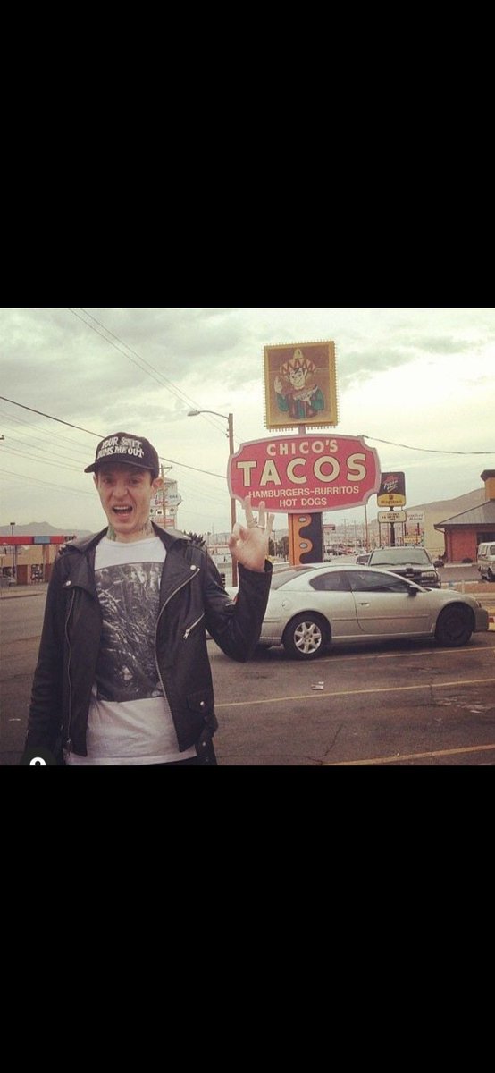 Cruzin915's tweet photo. @ValentinoKhan Ask @kaskade and @deadmau5 https://t.co/vr8fFE5XmA