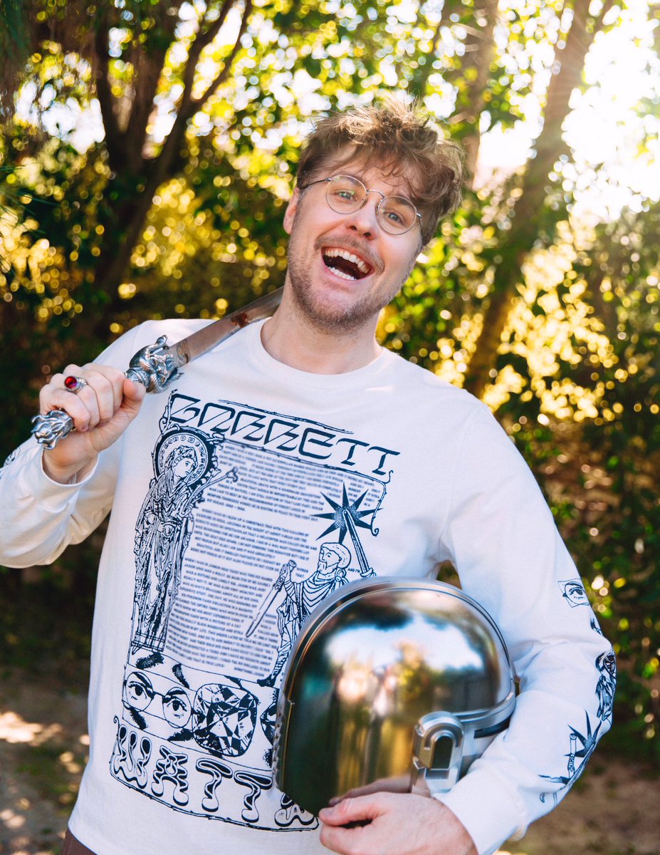 Garrett_Watts's tweet photo. This feels unreal dude…

MY MERCH IS OUT RIGHT NOW! 😭 

https://t.co/ImoTsLAN1X https://t.co/UnowViGdEN