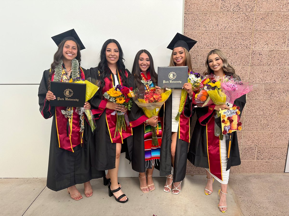 ParkBuccaneerSB's tweet photo. A big CONGRATS to our 5 graduates 🎓 Raylissa Garcia, Diamonique Villa, Anissa Corrales, Danielle Farinas, and Zofia Corral ❤️ The best part is all 5 of them will be returning to earn their masters degrees 👩‍🎓🤓 https://t.co/gWyF56Eauy