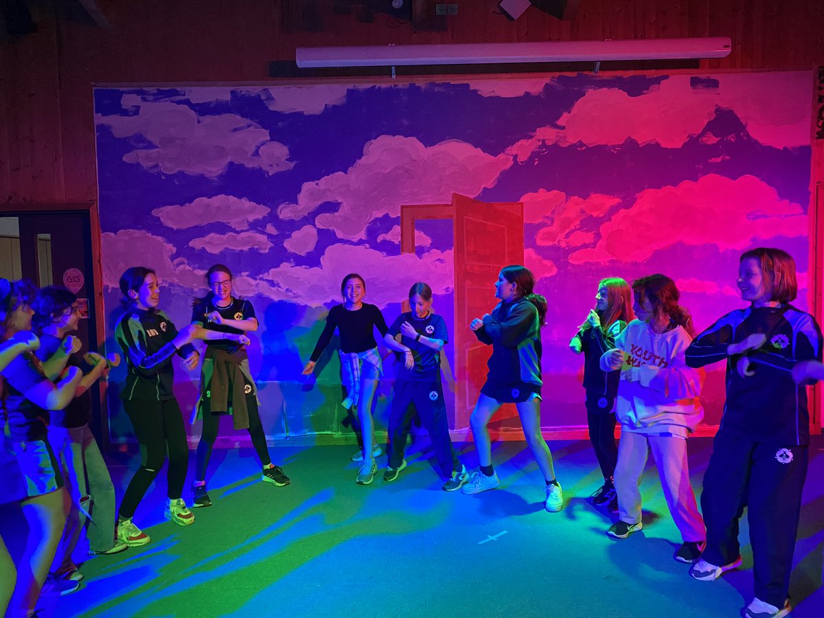 Our first Friday night activity of the term is underway: a camp fire and dance off 🔥 🕺 #iloveboarding #distinctivelydunhurst