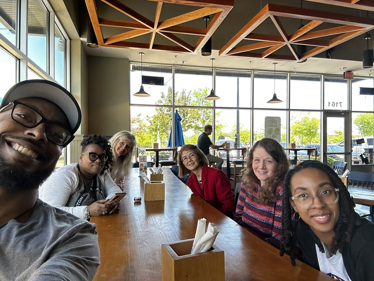 AlstonRidgeMS's tweet photo. Have we mentioned how much we β€οΈπππ our Administrative Professionals!
Thank You all for being Warriors!! #weARwarriors #AdministrativeProfessionalWeek π₯³
π~ Ms. Lee
π~ Ms. Glover
π€~ Ms. Tan
π~ Ms. Sydnor
π~ Ms. Morrison
π€~ Mr. Bryant https://t.co/undKrQ8CpQ