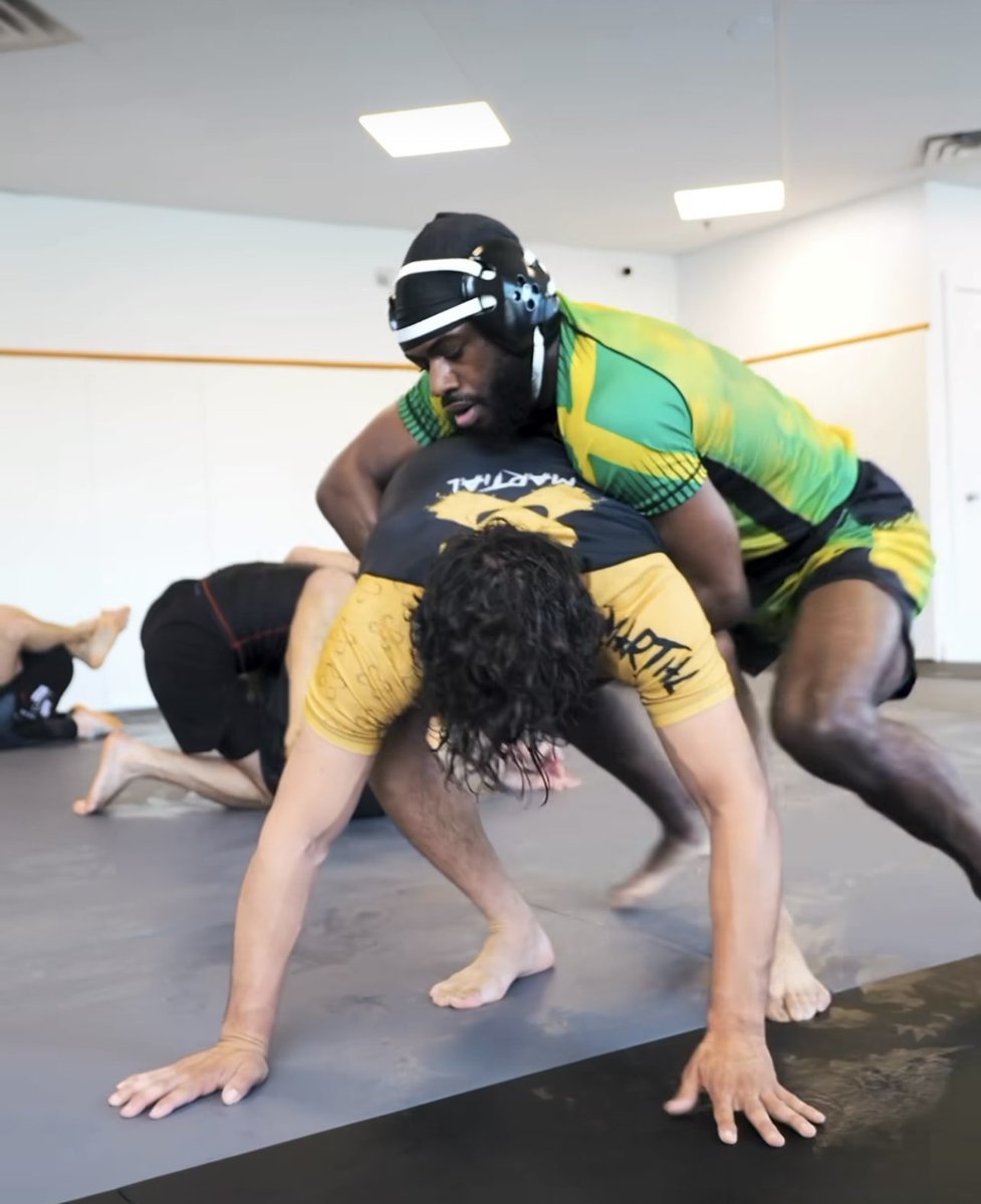 fromcrazyMtns's tweet photo. Aljo grappling with Zabit in preparation for 288. Henry is finished. https://t.co/ighgWHpn57