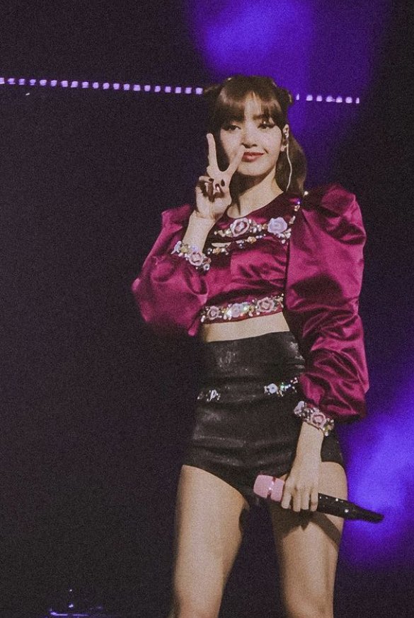 LaliceUpdates's tweet photo. LISA HECHIZA MEXICO 🇲🇽💛

🔗 https://t.co/ksbOdqe8JG

#LALISA #MONEY #SHOONG https://t.co/ULd0D1dXu1