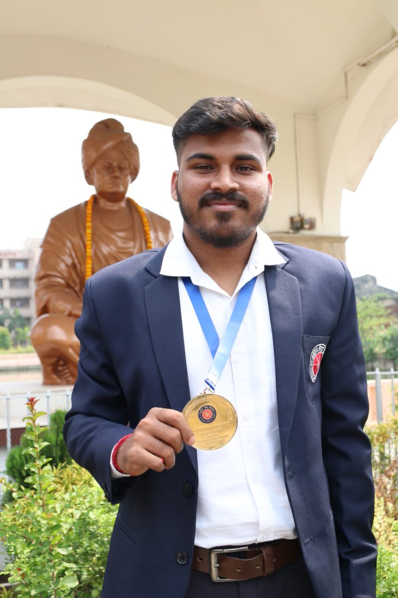 BeldaCollege's tweet photo. 🎉NSS State Award 2021-22 🎉 Dept of Higher Education, Government of West Bengal-              We are very proud to announce you that Sanu Bishal, a student of https://t.co/d3PkSOx8Vp.  and NSS volunteer of NSS unit -1 from Belda College have awarded as best NSS volunteer in  WB. https://t.co/0Cx08e7sLn