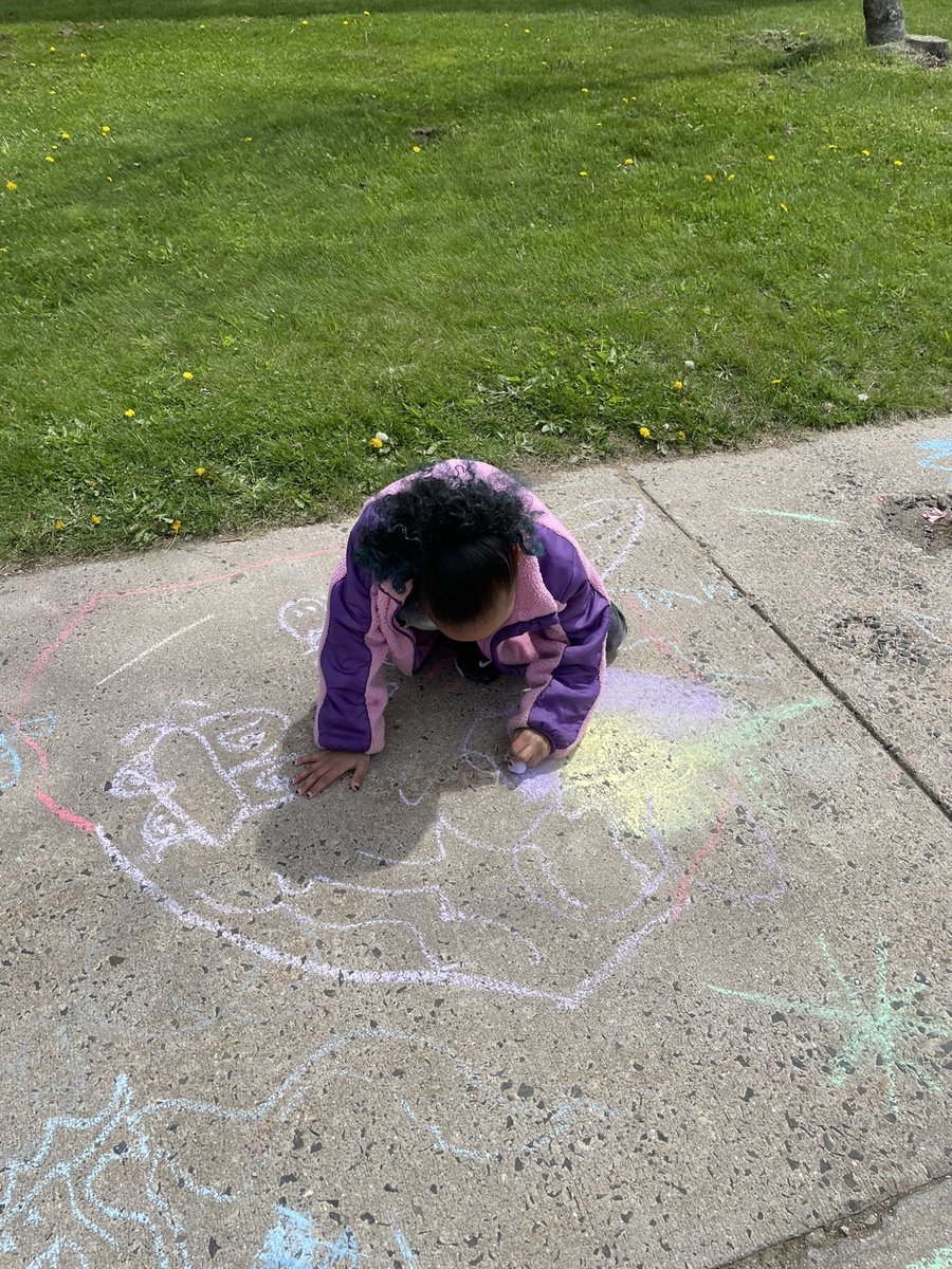 Some chalk fun today for our school wife reward! #3Rs #JTPS #PBIS