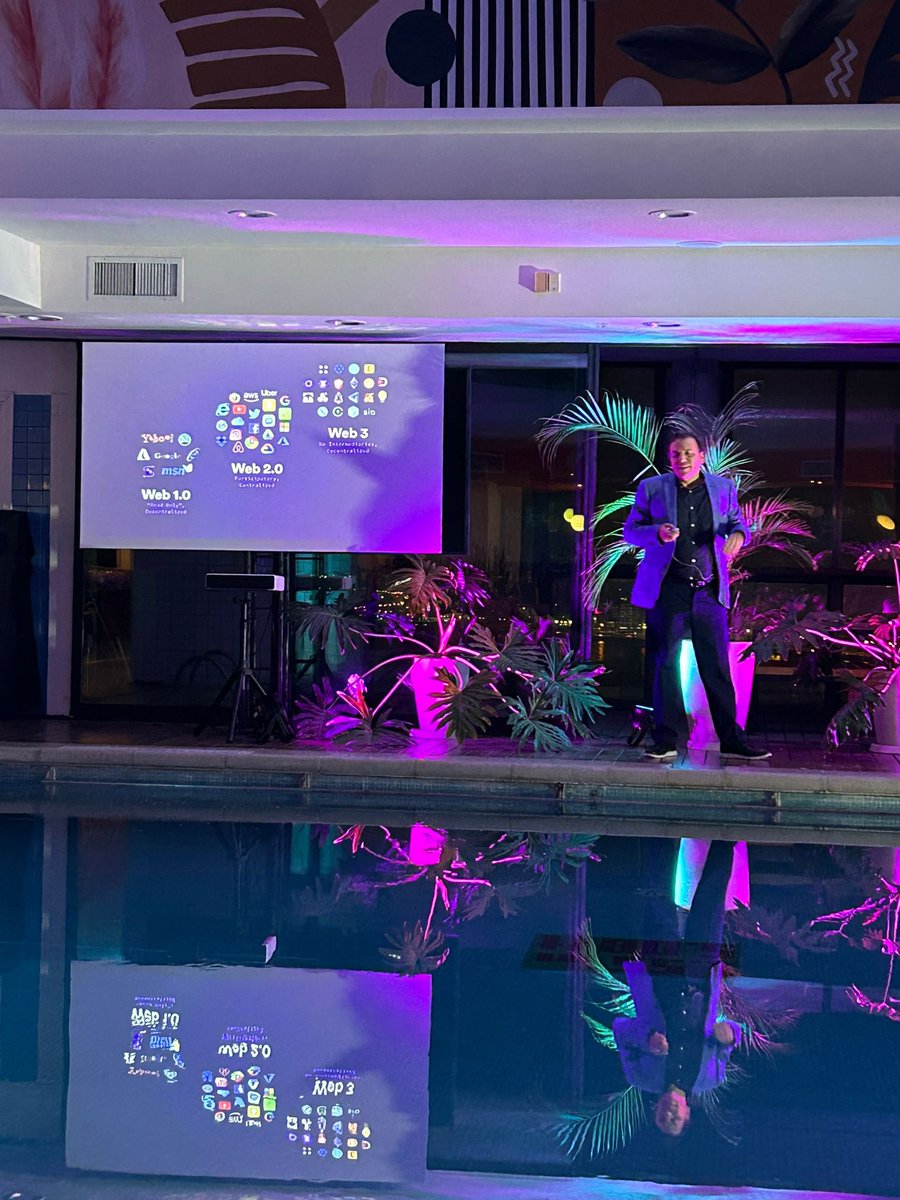 ivarese's tweet photo. Espectacular evento #Aftertalks organizado por @it_busquedas! En un entorno brillante en #SinergiaFaro muchas gracias por la invitación, un placer haber participado.
#Blockchain #Web3 #Tendemcias https://t.co/MCVINR9KgK