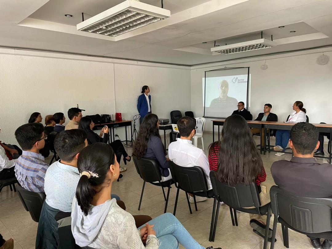 LatAmInnovacion's tweet photo. 🙌🌎 El pasado 21 de abril se realizó el Congreso de Juventud e Innovación en Mérida🇻🇪, donde se presentó el Índice Global de Políticas Efectivas Anti-Tabaquismo.
Gracias @ciudad_austral y @VenteJovenMda 🤜
🤛 y muy especialmente a 🗣️ @Riverols por presentar el Índice https://t.co/EXk4Hf5k3z