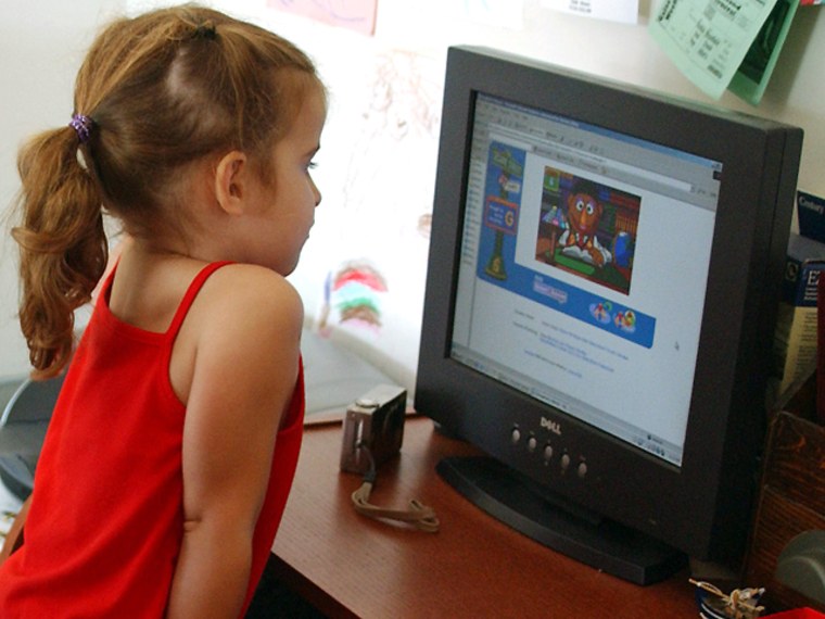 1wishgenie1's tweet photo. The Protecting Kids on Social Media Act would set a minimum age of 13 to use social media apps, such as Instagram, Facebook, and TikTok, and would require parental consent for 13- to 17-year-olds. 

Do children have 1A rights or not? https://t.co/ZFg8uVrPjM