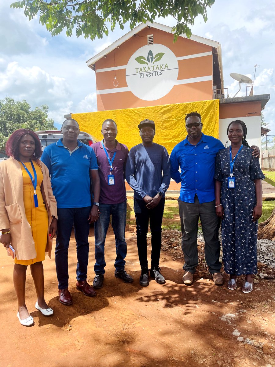TakatakaPlastic's tweet photo. A team from @ceed_uganda and EARTH University recently visited us to explore potential opportunities for mentorship programs for students from Earth University.
#youthemploymemt #circulareconomy #wastemanagement #earthuniversity #ceed #partnerships4thegoal https://t.co/zWS4MSzPFK