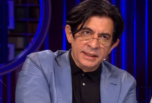 🗣️Oyuncu, Sunucu Okan Bayülgen:

“Tarihi lüks restorana gittiğimde bir Pakistanlı, bir Suudi, bir eskort, bir Rus, onun yanında mafya tipli bir adam… Korkunç bir durum. Bu şehir artık kimseye bir şey vaat etmiyor."