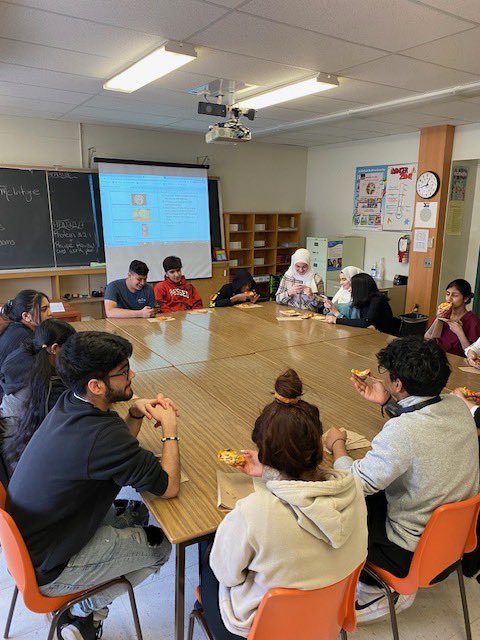 Thank you ⁦<a href="/GiiGiiciita/">Angelique Polizos</a>⁩ and Ms McIntyre for the pizza collaboration between french class and ELD class!  ⁦<a href="/TLKLife/">TL Kennedy SS</a>⁩ ⁦<a href="/PeelSchools/">Peel District School Board</a>⁩ ⁦<a href="/LaraChebaro/">Dr. L Chebaro لارا</a>⁩