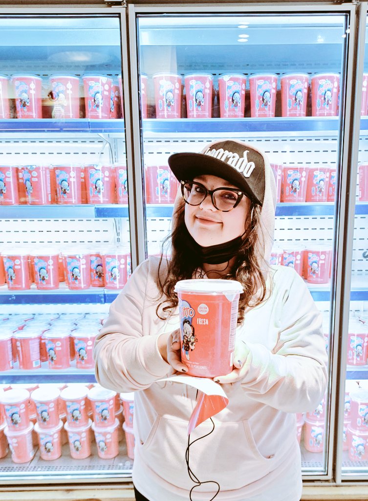 KritOchoa88's tweet photo. Mi felicidad en forma de #Alpilitro 🥰🖤🤘🏻🎉
Gracias @alpina por hacerlo real y a @ElFisicoCuenta por la idea
#EnLaInfancia https://t.co/3lKgN981WQ