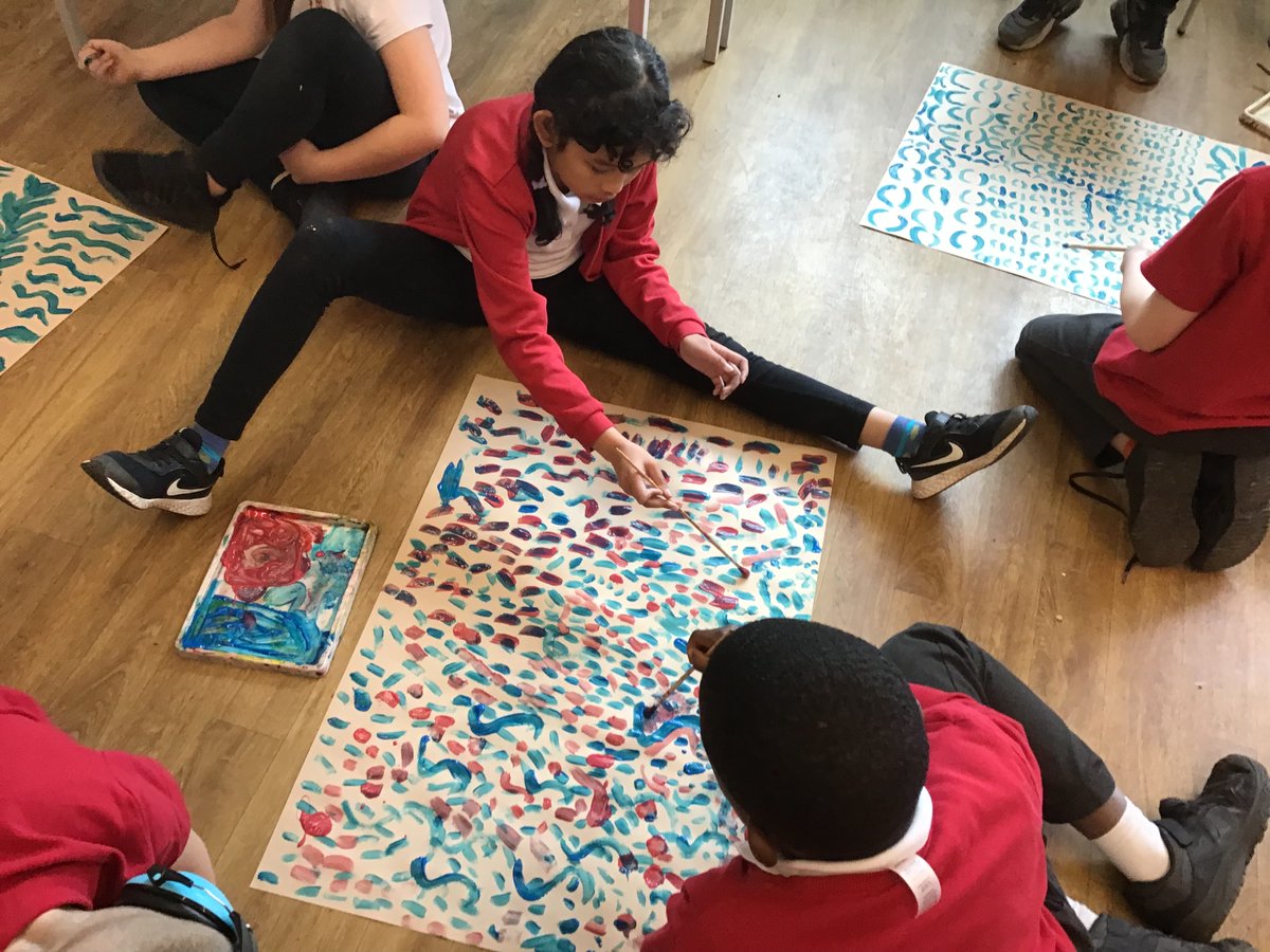 HGPAMissCook's tweet photo. This  afternoon we were inspired by Gloria Petyarre and have created some wonderful aboriginal art 🎨#harrowgateacademy #harrowgateart https://t.co/xEmvwPfufg