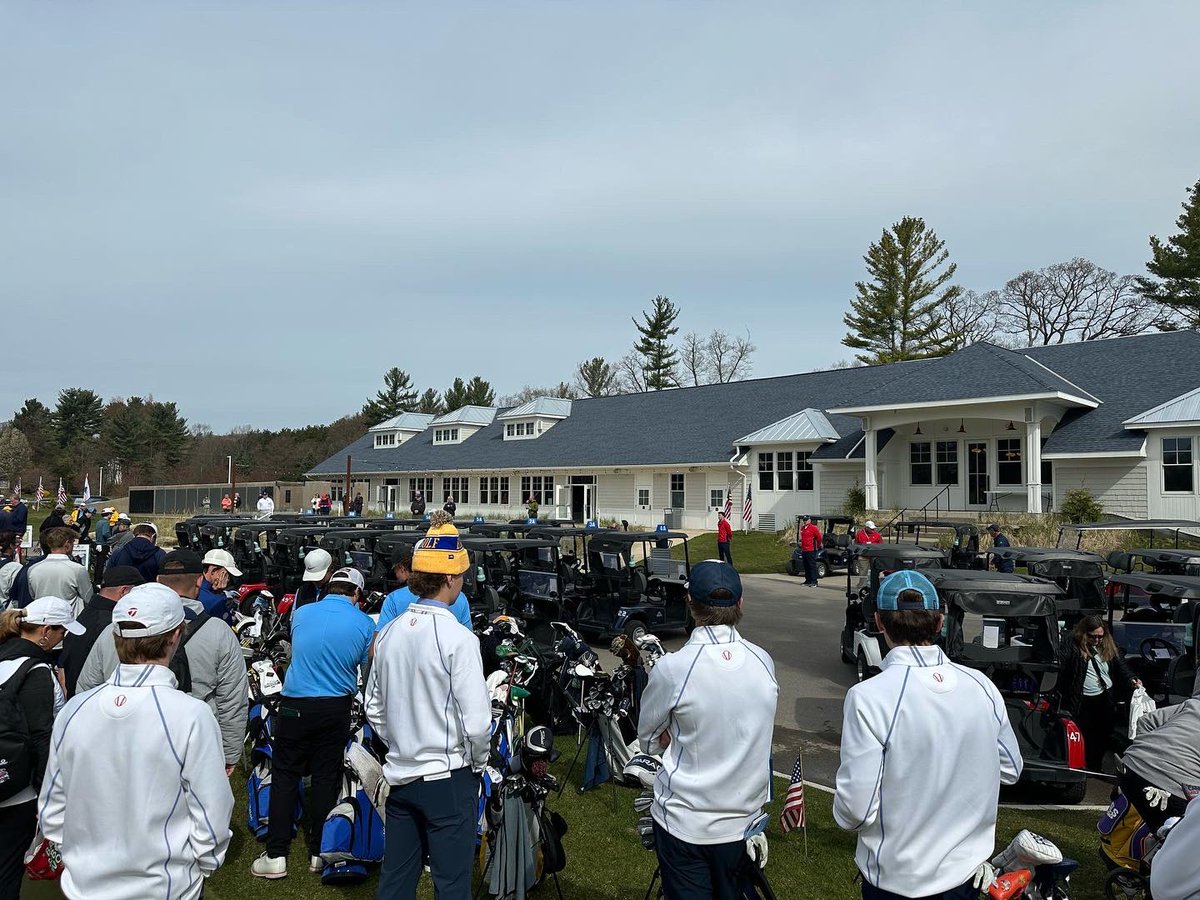 hartlandgolf's tweet image. Grateful and humbled to be part of this incredible event at American Dunes GC. Today is an obligation to educate our student athletes about the sacrifice of American Servicemen and Servicewomen,and the great game of golf just happens to provide the opportunity 🇺🇸 #foldsofhonor ⛳️