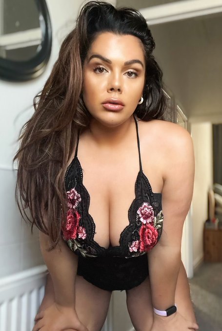 TW Pornstars - Nadia Sapphire. Pictures and videos from Twitter. Page 2