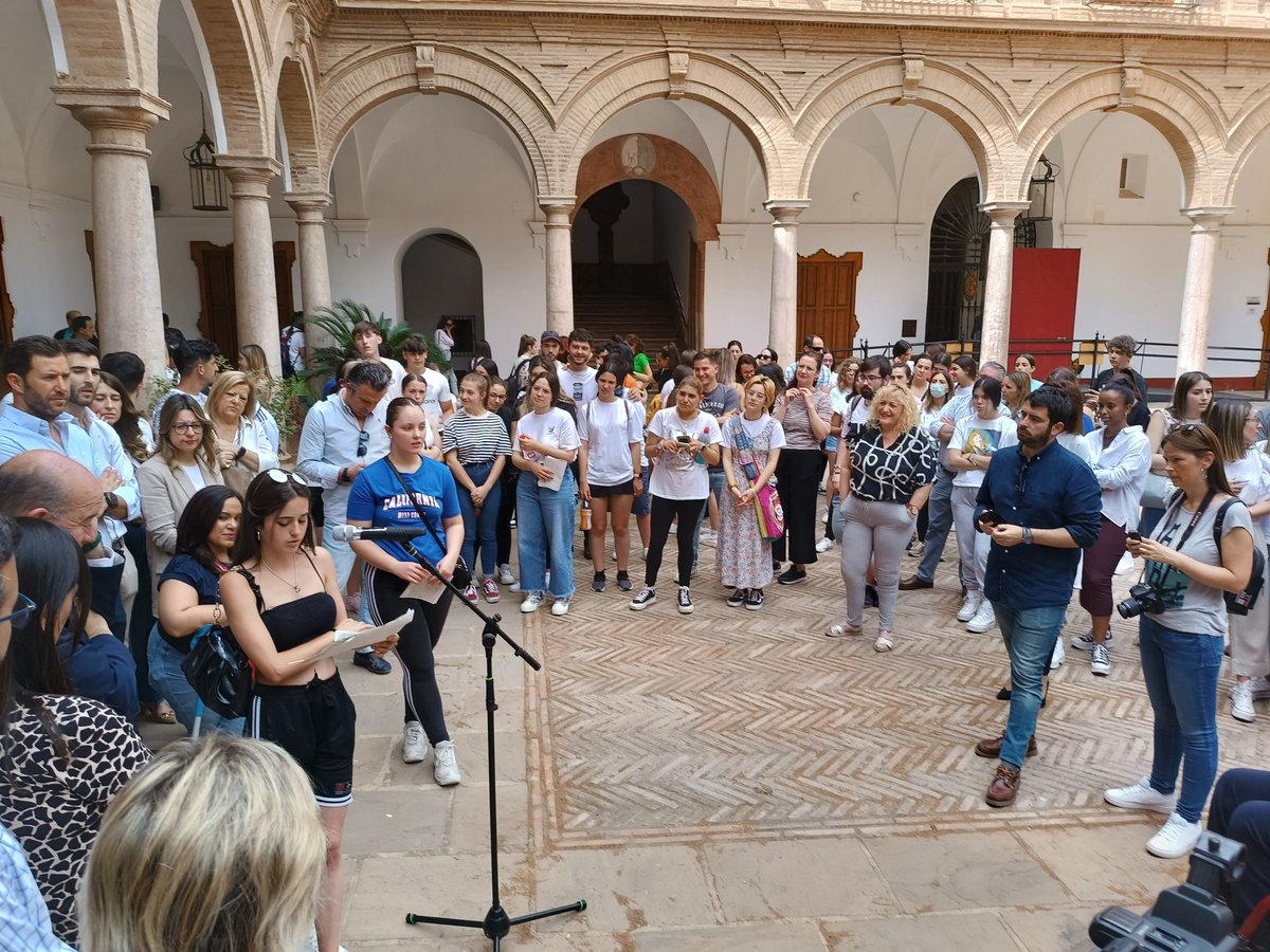 COMARCANTEQUERA's tweet photo. Hoy, hemos colaborado en la actividad de Medición de barreras arquitectónicas por las calles de #Antequera con más de 150 alumnos de varios Centros Educativos, durante la Semana por la #diversidad de @casiac96 https://t.co/CiuR3FE0kr