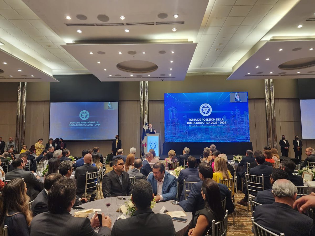 CorpDiplomacy's tweet photo. Felicitamos a la nueva Junta Directiva de la Cámara de Comercio, Industrias y Agricultura de Panamá (CCIAP), encabezada por Adolfo Fábrega García de Paredes, quien liderará durante el período 2023-2024. Les deseamos mucho éxito en su gestión. @CCIYAP https://t.co/o0cQ7Ud00L