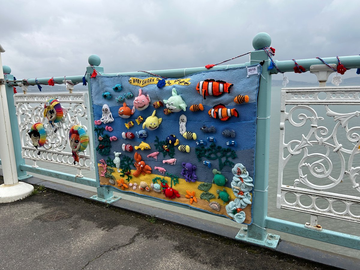 #yarnbombing on Mumbles pier …