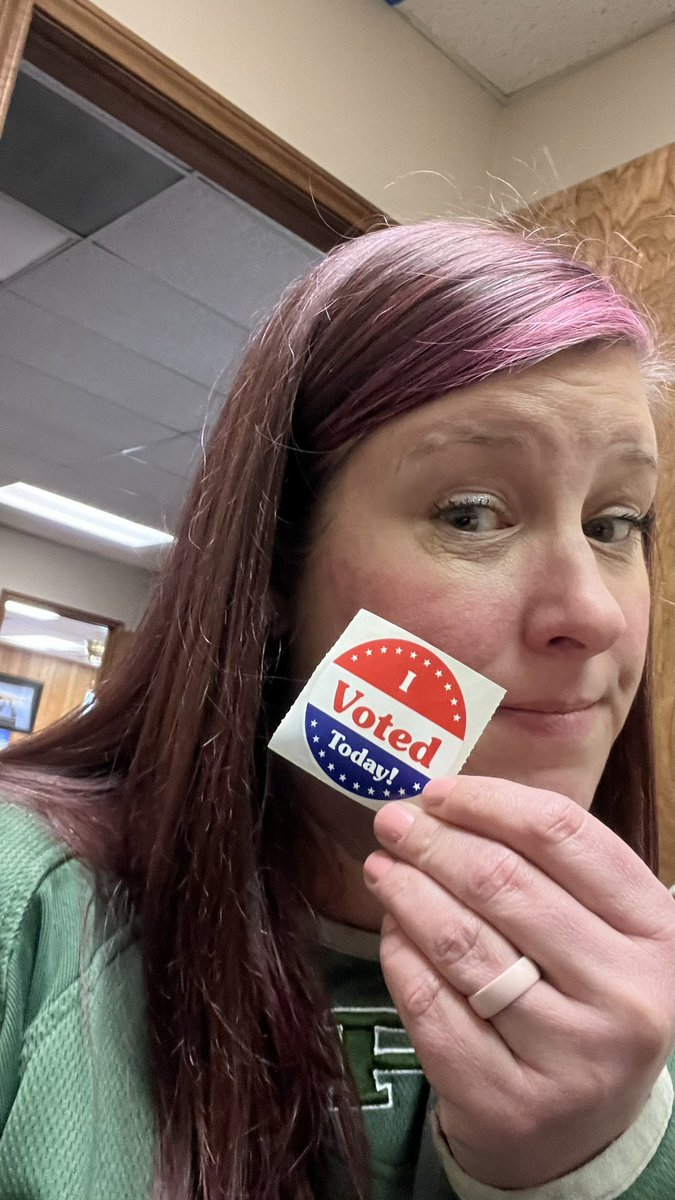 CCawleyGoodman's tweet photo. @ProsperHS @ProsperISD @UTexas35 
Go vote! I did! https://t.co/a808yfH7dQ