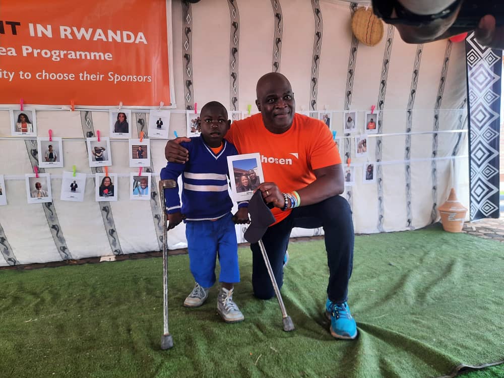 WVRwanda's tweet photo. It's been an amazing week as hundreds of children in Gisagara chose their sponsors.Nine sponsors from the USA also physically participated in this event. #Chosen is a World Vision initiative where children have the power to choose their own sponsors.

#Chosen #WorldVision https://t.co/BqwW10wL4X