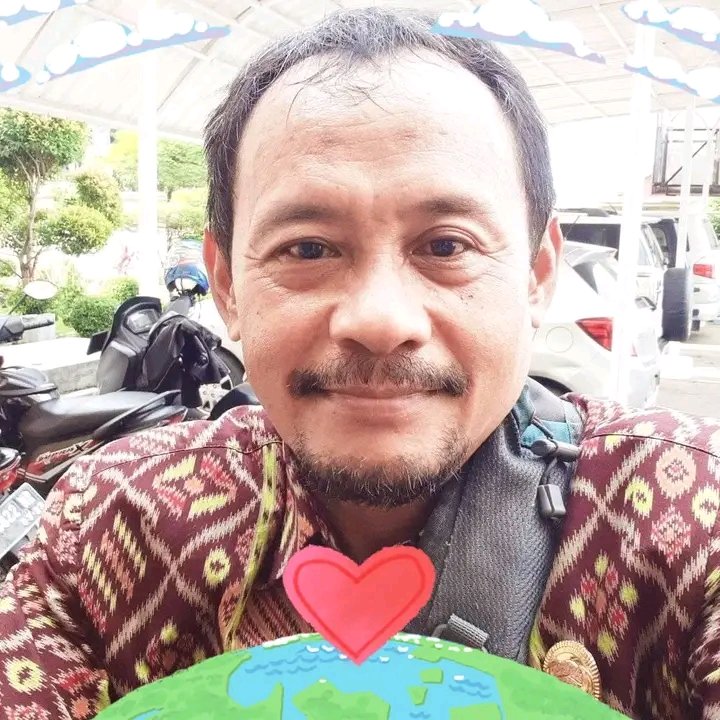 Adul98_official's tweet photo. Senyum nya. Ada yg mau kaga kontak nya https://t.co/nWrDt505kw