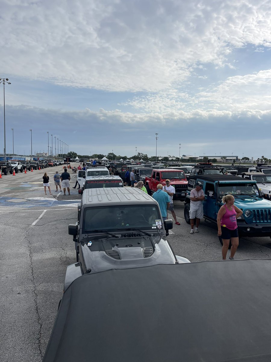 MyersKurt's tweet photo. Jeep Beach 2023!! This morning pics and video. #jeepbeach2023 #jeepbeach #jb23 #wacky4x4 https://t.co/tIunEwQKBX