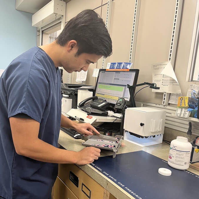 💼 <a href="/uhcc/">UHCC</a> is making strides in connecting residents with career opportunities through the #GoodJobsHawaii initiative. Nearly 600 individuals have enrolled in free employment training with 165 coming from the collaborative training program ➡️ bit.ly/3n8YNuR