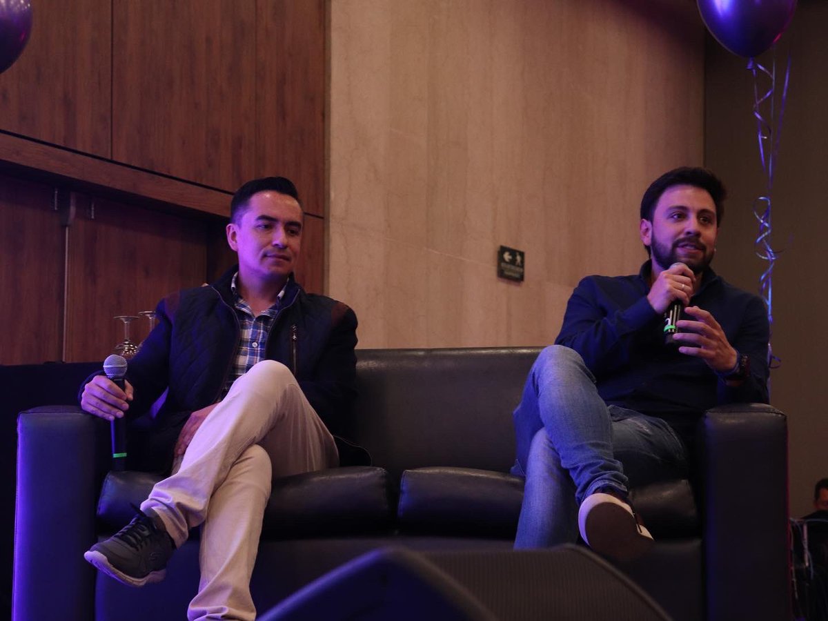 gft_latam's tweet photo. y nos conectamos de forma simultánea entre todos para conocer la nueva oferta de valor que tenemos para nuestros colaboradores, enmarcada en nuestro conocimiento experto #KnowledgeInMotion 

¡Gracias por acompañarnos! https://t.co/TRr4Izkpib