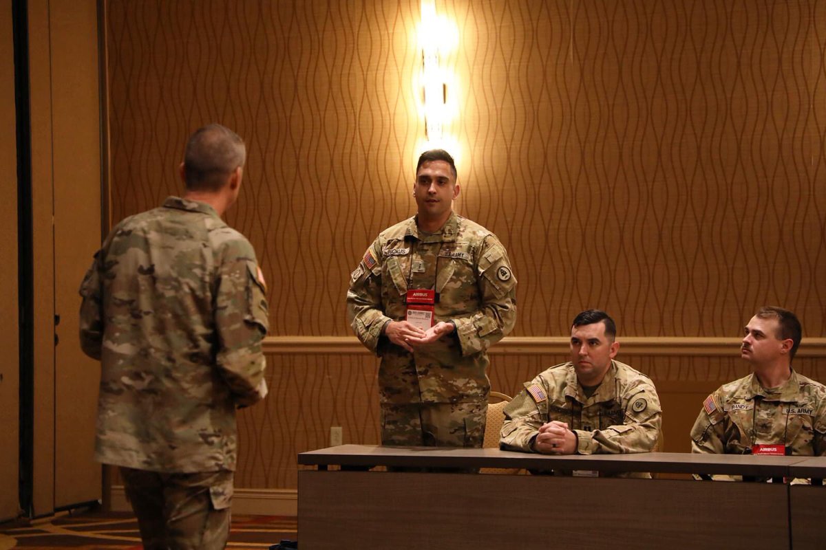 TNMilitaryDept's tweet photo. The Army Aviation Mission Solutions Summit took place this week in Nashville. General Daniel Hokanson, Chief of NGB and TN’s Adjutant General, Brig. Gen. Warner Ross participated in Q&As with Soldiers from TN’s 1-230th AHB.
#tennesseenationalguard #23Summit #nationalguard https://t.co/L6tWGrmHKh