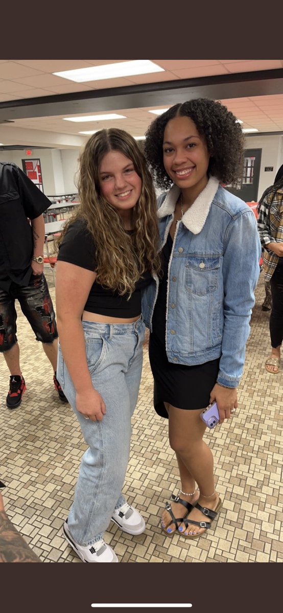 Breanna Jones tweet media