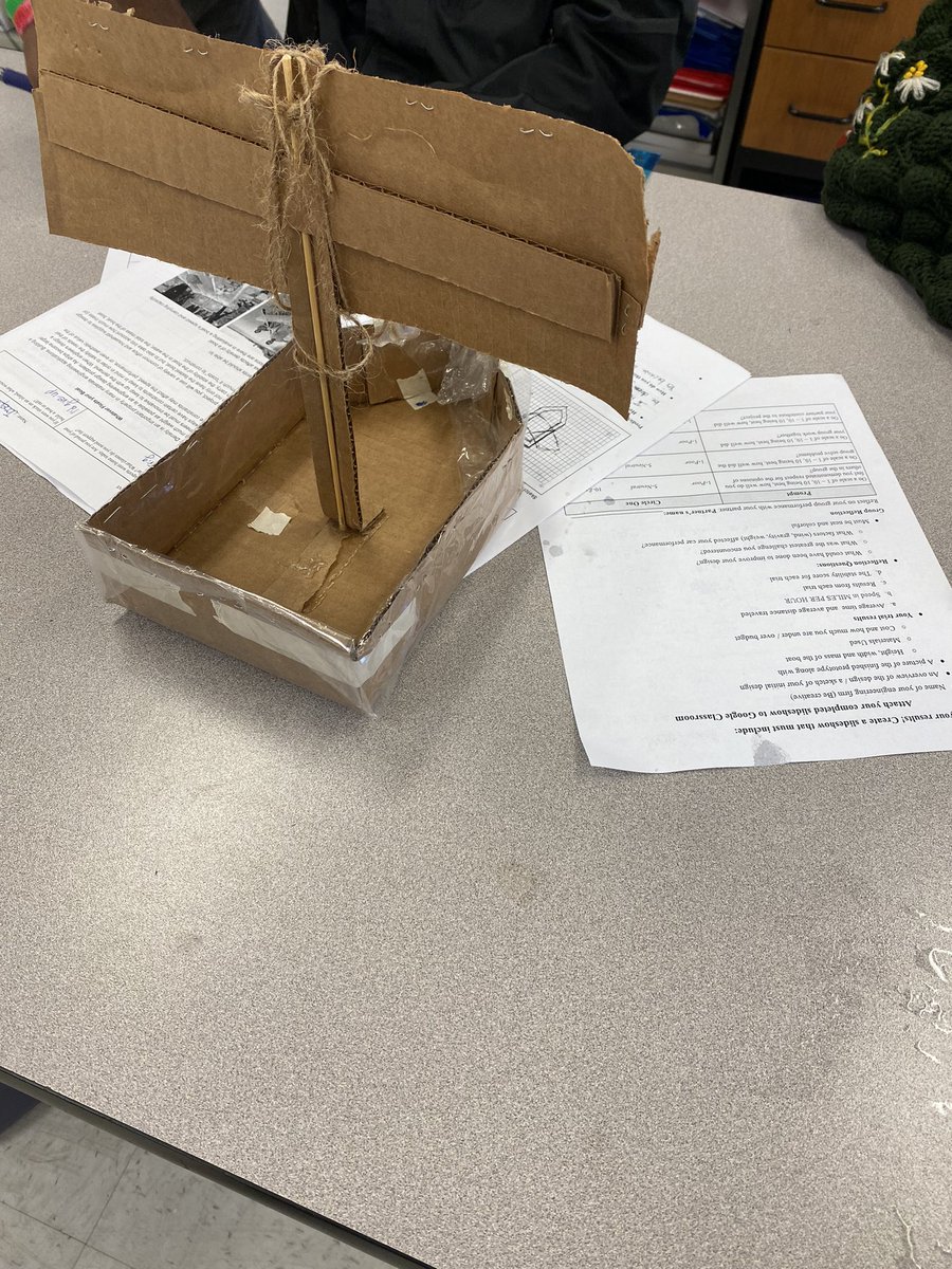 DRWilliamsEDU's tweet photo. STEM students calculate speed, stability and the buoyancy rate of their  boat designs #InspireTomorrow https://t.co/i4Z0K6PVKO