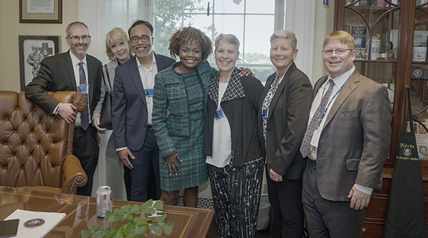 nyit's tweet photo. New York Tech alumni are serving in the highest office. @NYITCOMDO Dean Nicole Wadsworth, D.O. met with @WhiteHouse Press Secretary @K_JeanPierre (B.S. ’97) &amp; Dr. Kevin O’Connor (D.O. ’92), Physician to the President. Stay tuned for an upcoming eisode of The Scope Podcast. https://t.co/O8xglCayVI