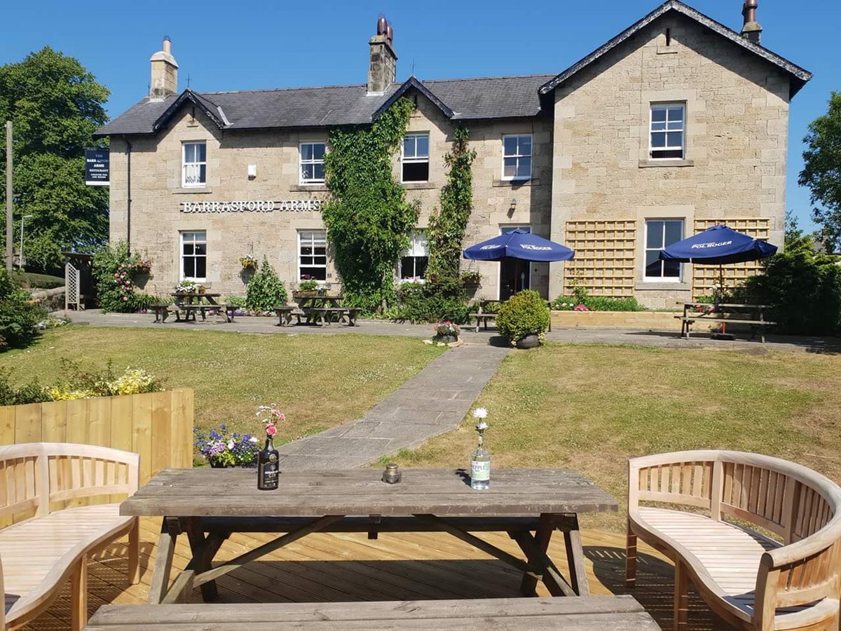 After 6 amazing years we have made the difficult decision to announce we plan on selling the pub to move on to new ventures. Should you have any questions you can get in touch with us at barrasfordarms@outlook.com or get in touch with Christie’s 
#pubforsale #newchapter