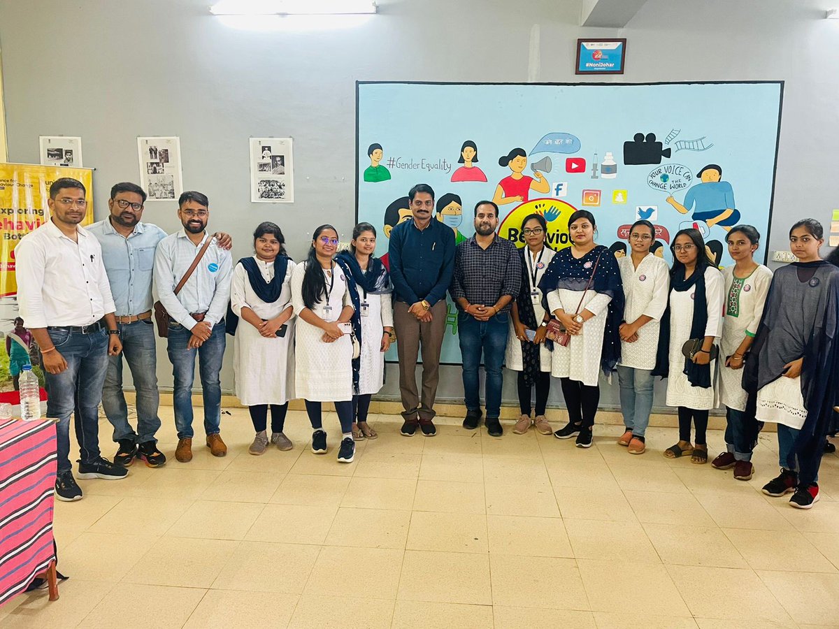 pragati_44's tweet photo. One Day Workshop for Gender Equality।💡
#BehaviourClub #durg
#Sbcwork
@UNICEFIndia @UNICEFC4D https://t.co/ntl82GxDgD