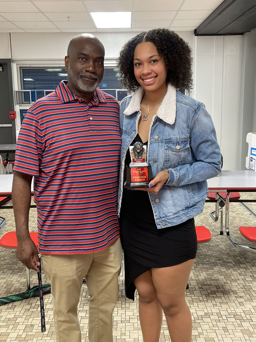 bre32jones's tweet photo. He has always been more than just a coach to me. He has been my best friend, my second father, and someone I truly love and know I can count on. Thank you so much for all you have done for me, I’ll miss you ❤️ @Coachblack23 https://t.co/F6H1HYWZWI