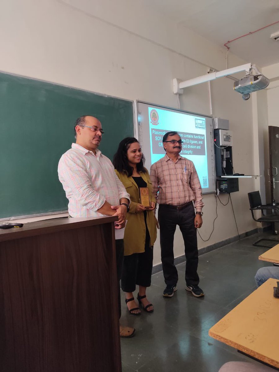 Zebra_Cullin's tweet image. A bright and satisfactory day at @CUSBofficial my alma mater! Had so much fun discussing science and career paths with young minds at alumni talk and interactive session. #feelingrevived 
@jawaidahsan6 you are a great mentor! Keep inspiring students.