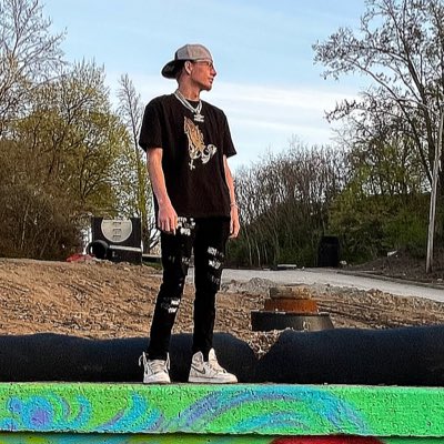 Scott990214172's tweet photo. #NewProfilePic https://t.co/oQGFaZc7R6